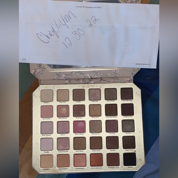 Eyeshadow palettes - Picture 4 of 12